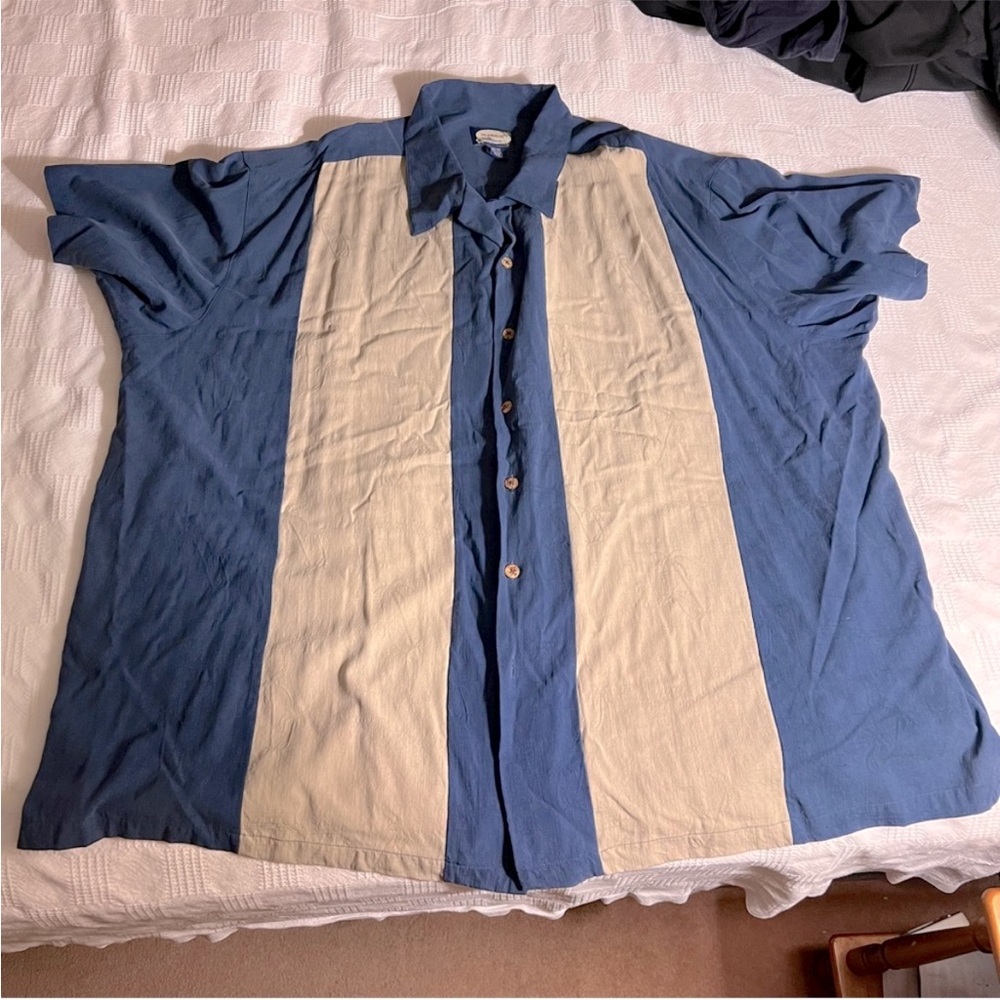 Men’s Island Blue silk button down shirt